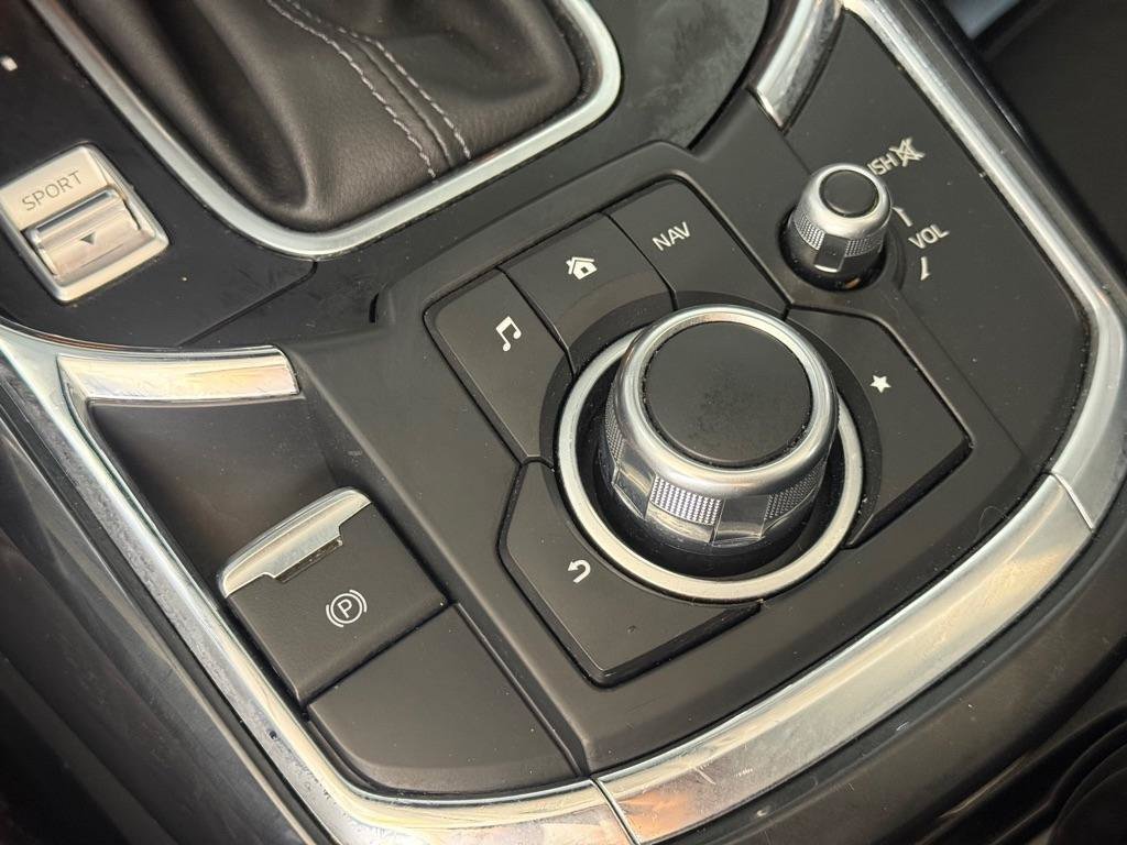 Used 2018 MAZDA CX-9 Touring FWD image 21