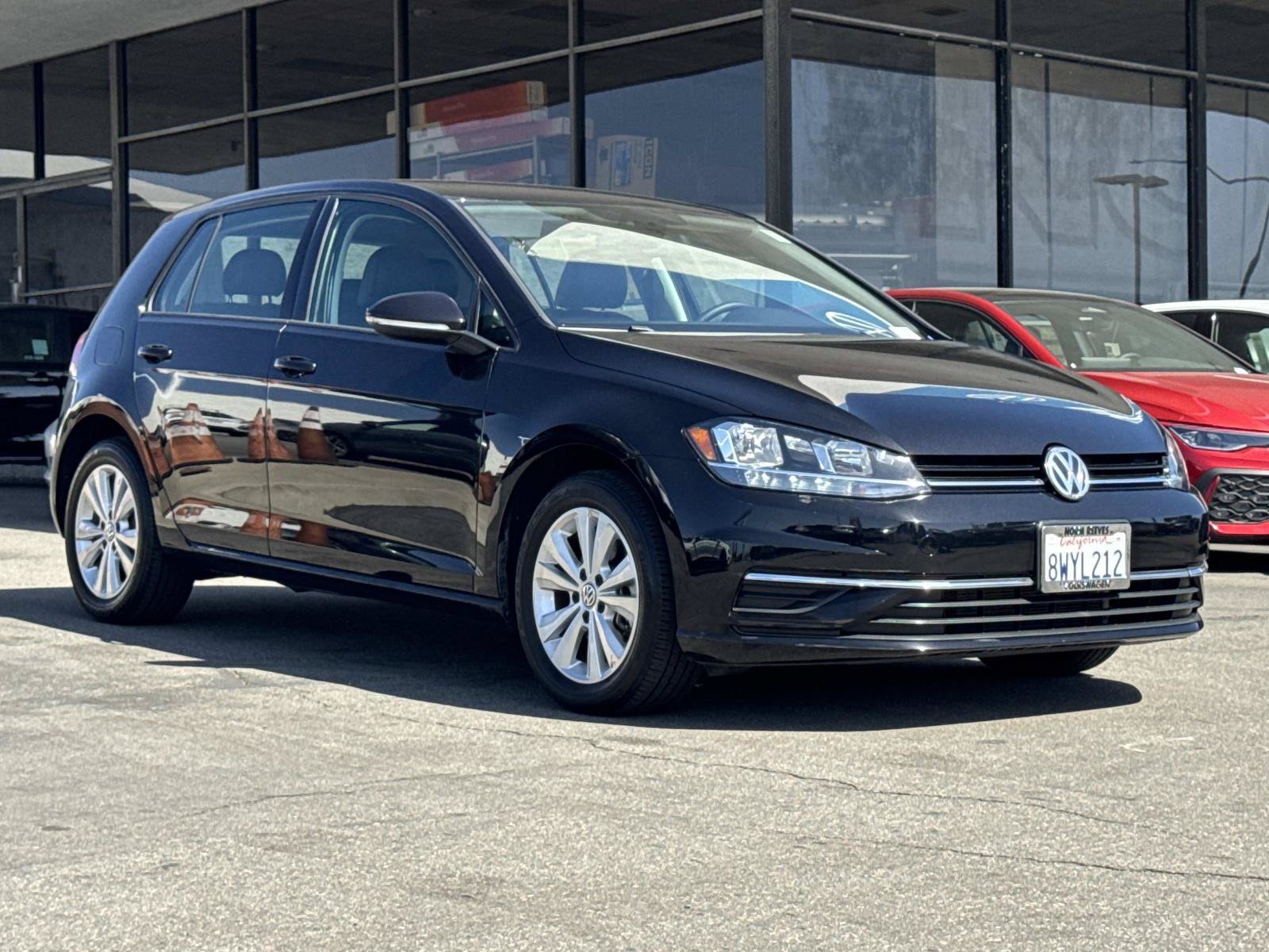 Used 2021 Volkswagen Golf 4-Door FWD image 7