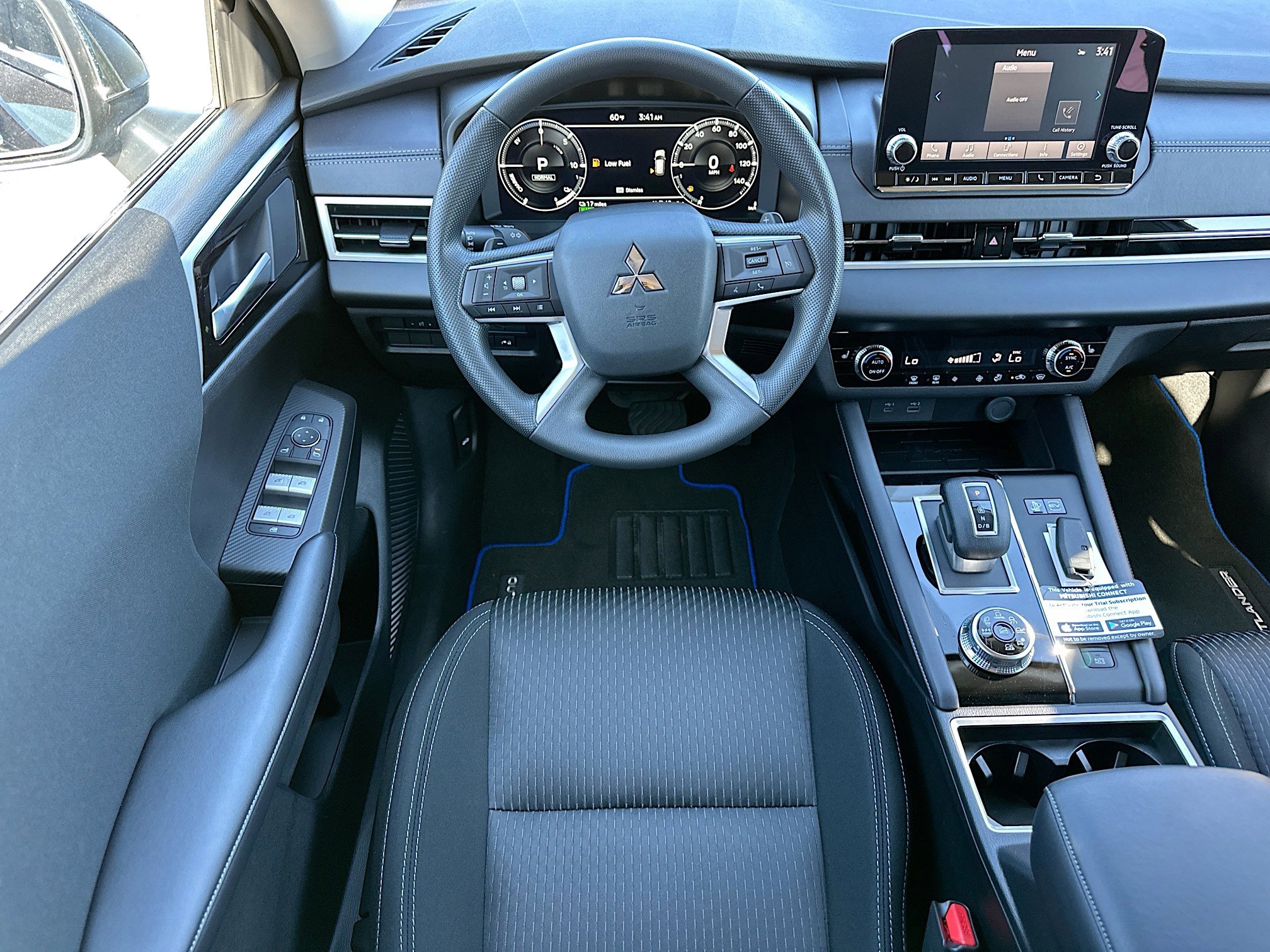 New 2025 Mitsubishi Outlander ES image 15