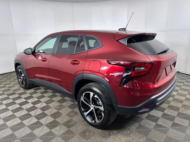 Used 2024 Chevrolet Trax RS w/ Driver Confidence Package image 5