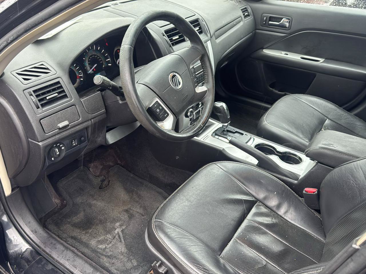 Used 2010 Mercury Milan Premier FWD image 9