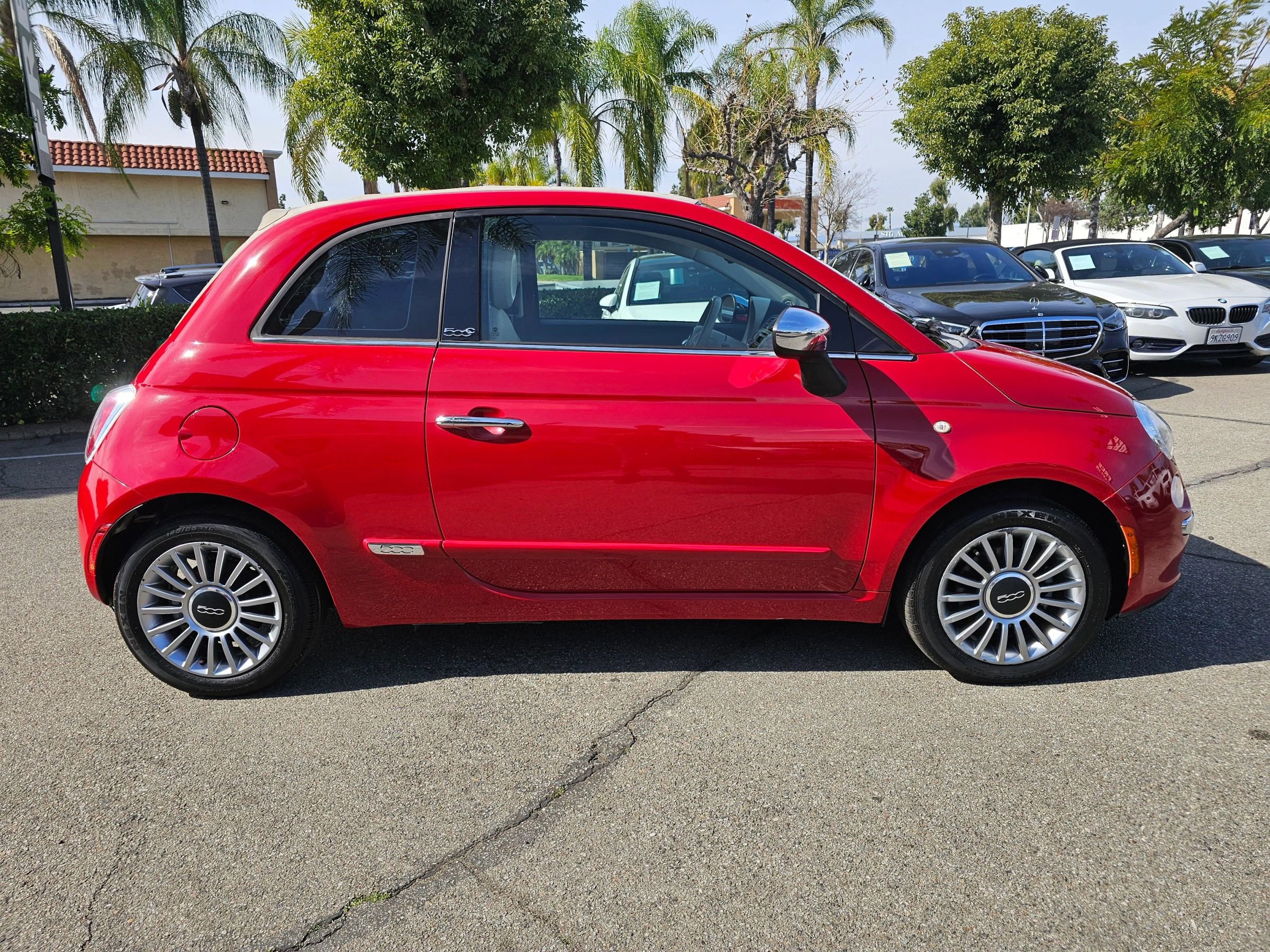 Used 2012 FIAT 500 Lounge w/ Luxury Leather Pkg image 4