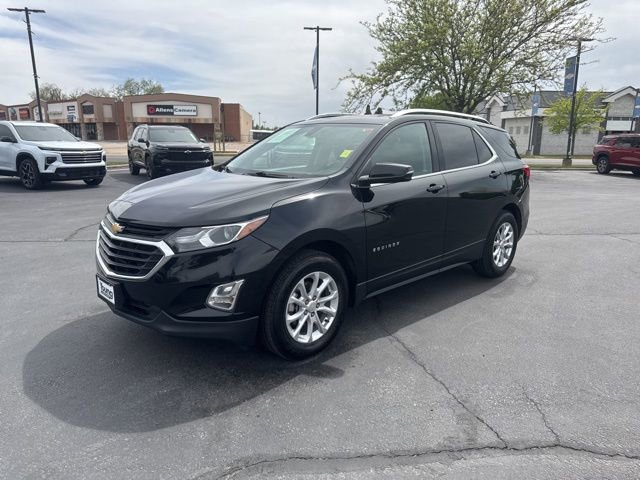 Used 2018 Chevrolet Equinox LT w/ Sun & Infotainment Package AWD/4WD image 3
