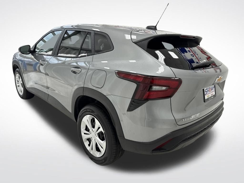 New 2026 Chevrolet Trax LS image 6