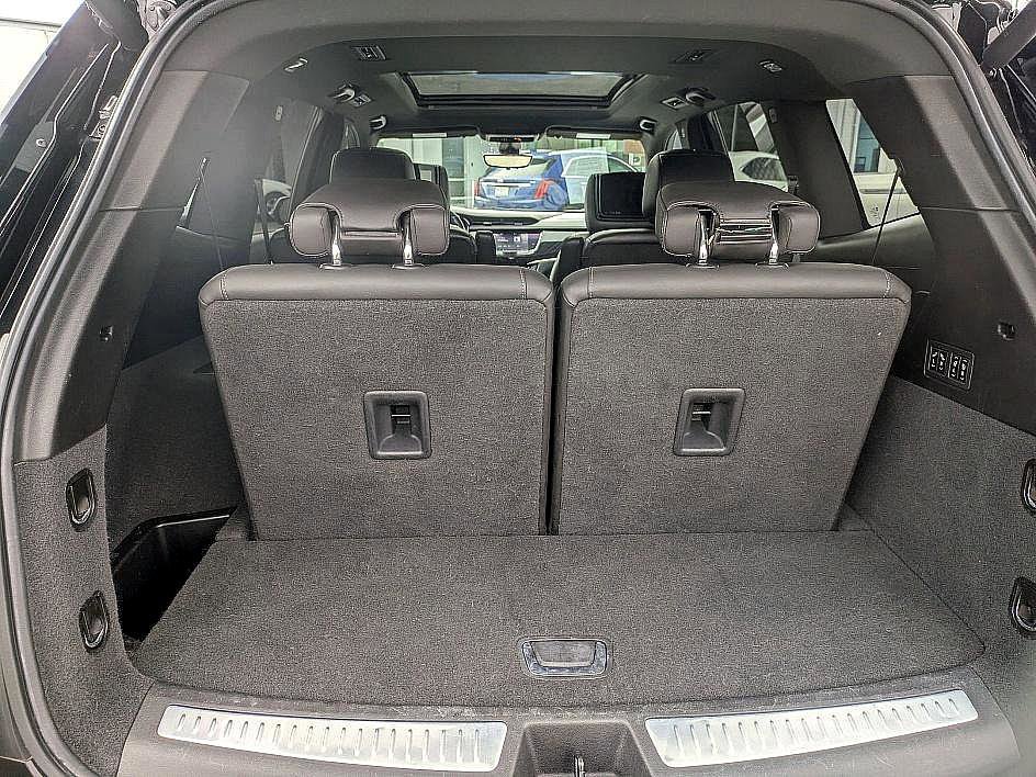 Used 2020 Cadillac XT6 Premium Luxury image 29