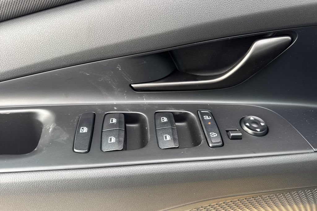 New 2026 Hyundai Elantra SEL Sport Premium FWD image 10