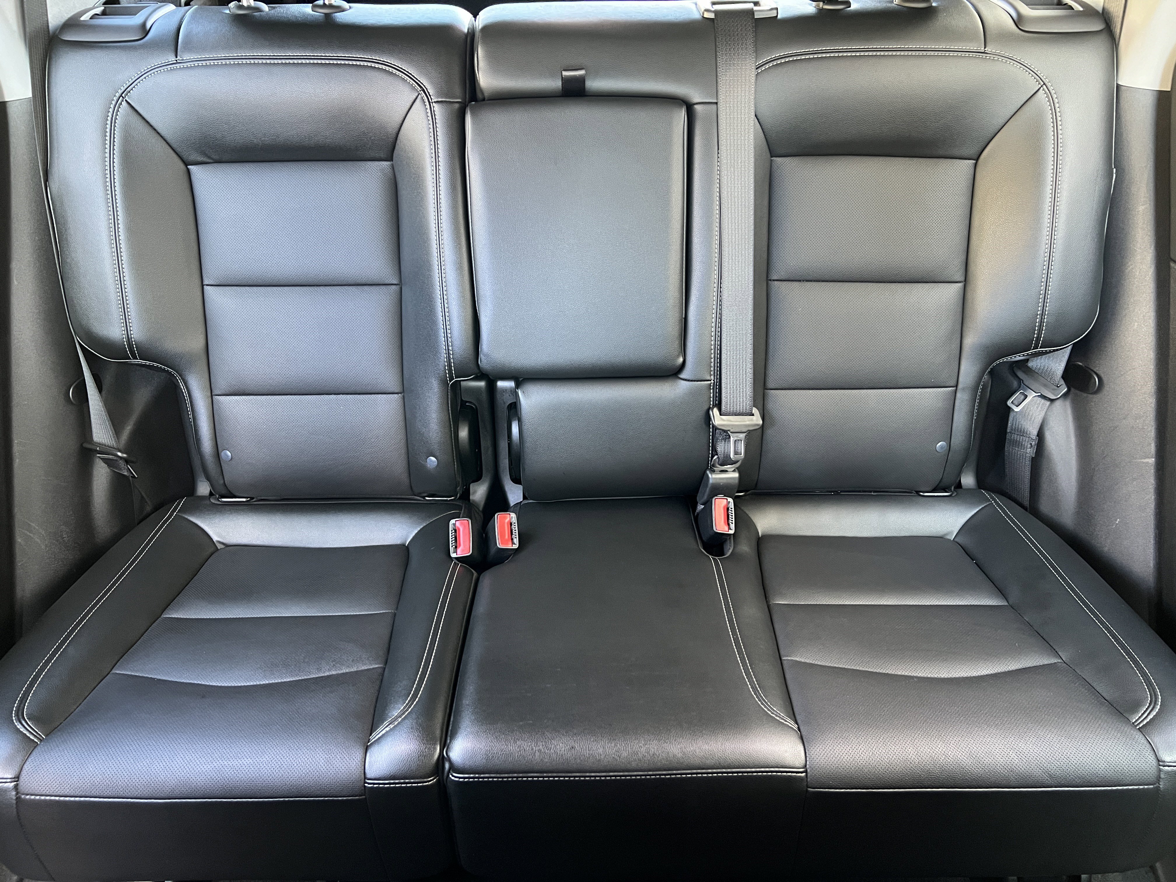 Used 2024 GMC Terrain SLT image 14