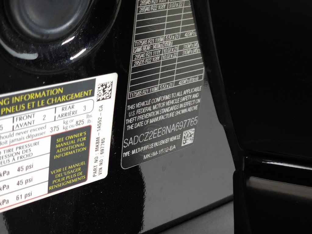 Used 2022 Jaguar F-PACE SVR image 41