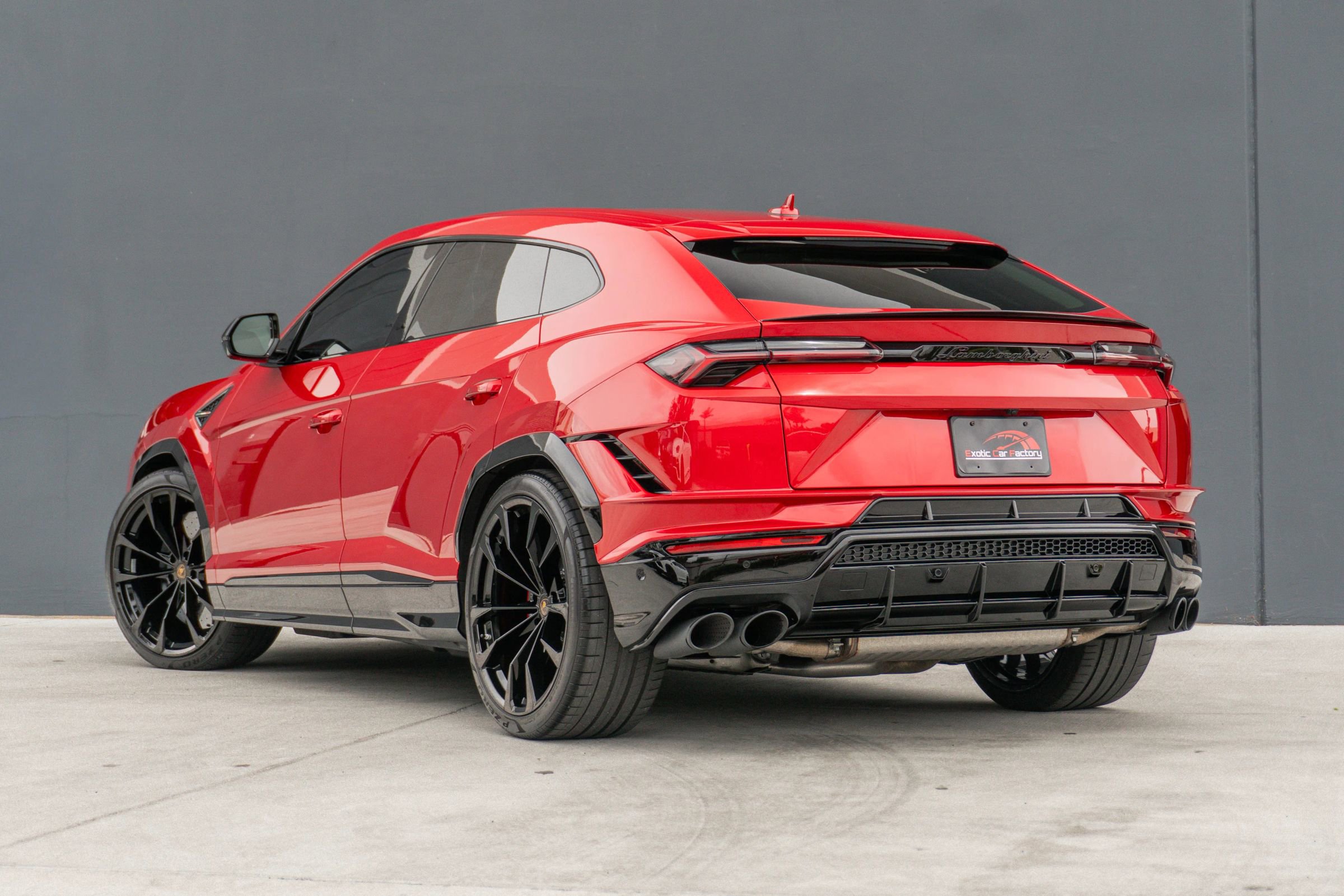 Used 2023 Lamborghini Urus S image 9