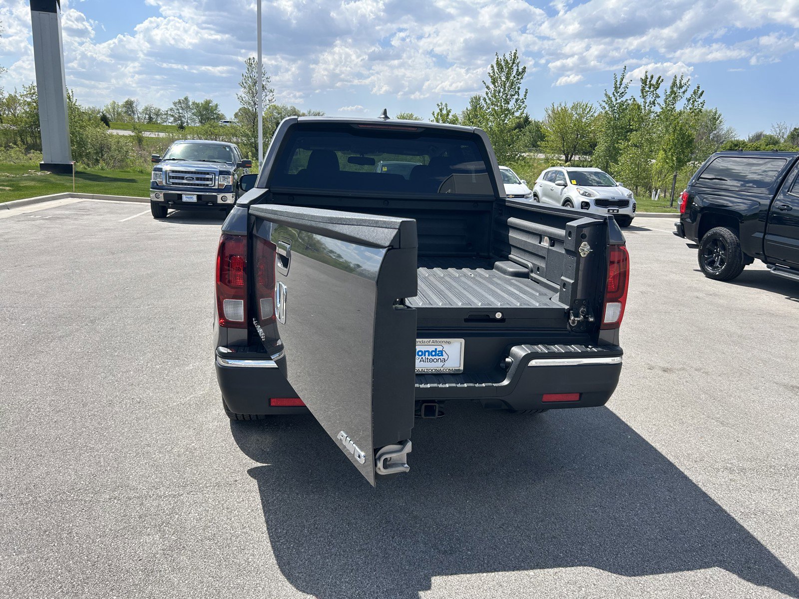Used 2017 Honda Ridgeline RTL-T image 13