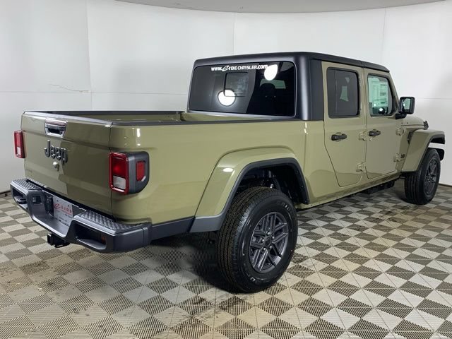 New 2026 Jeep Gladiator Sport AWD/4WD image 4