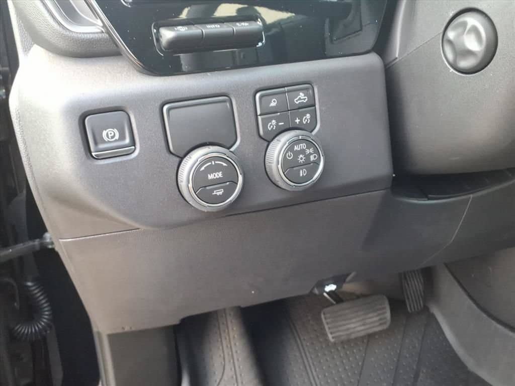 New 2026 Chevrolet Silverado 1500 LTZ w/ Technology Package RWD image 15