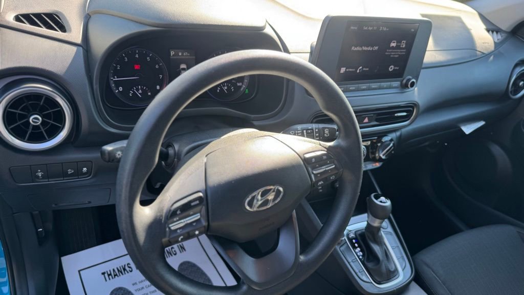 Used 2023 Hyundai Kona SEL image 12