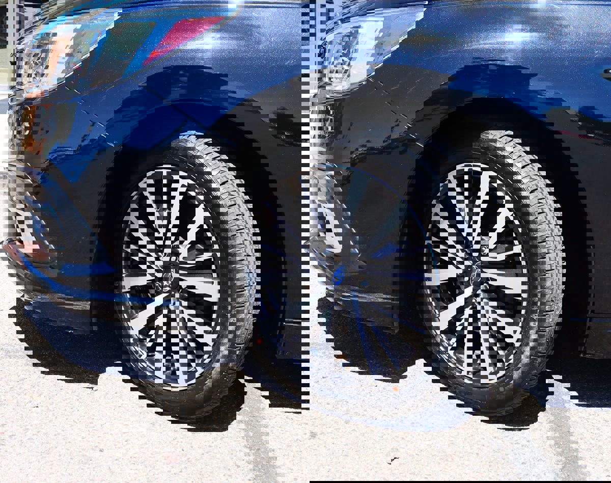 Used 2019 Subaru Legacy 2.5i Premium AWD/4WD image 5