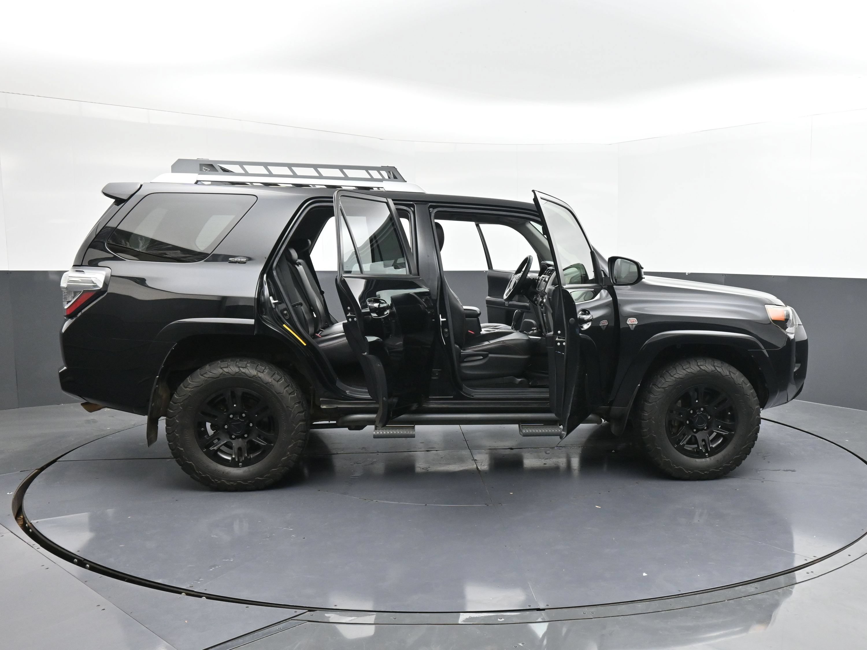 Used 2017 Toyota 4Runner SR5 AWD/4WD image 40