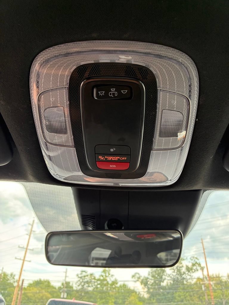 Used 2025 Hyundai Elantra SEL FWD image 40