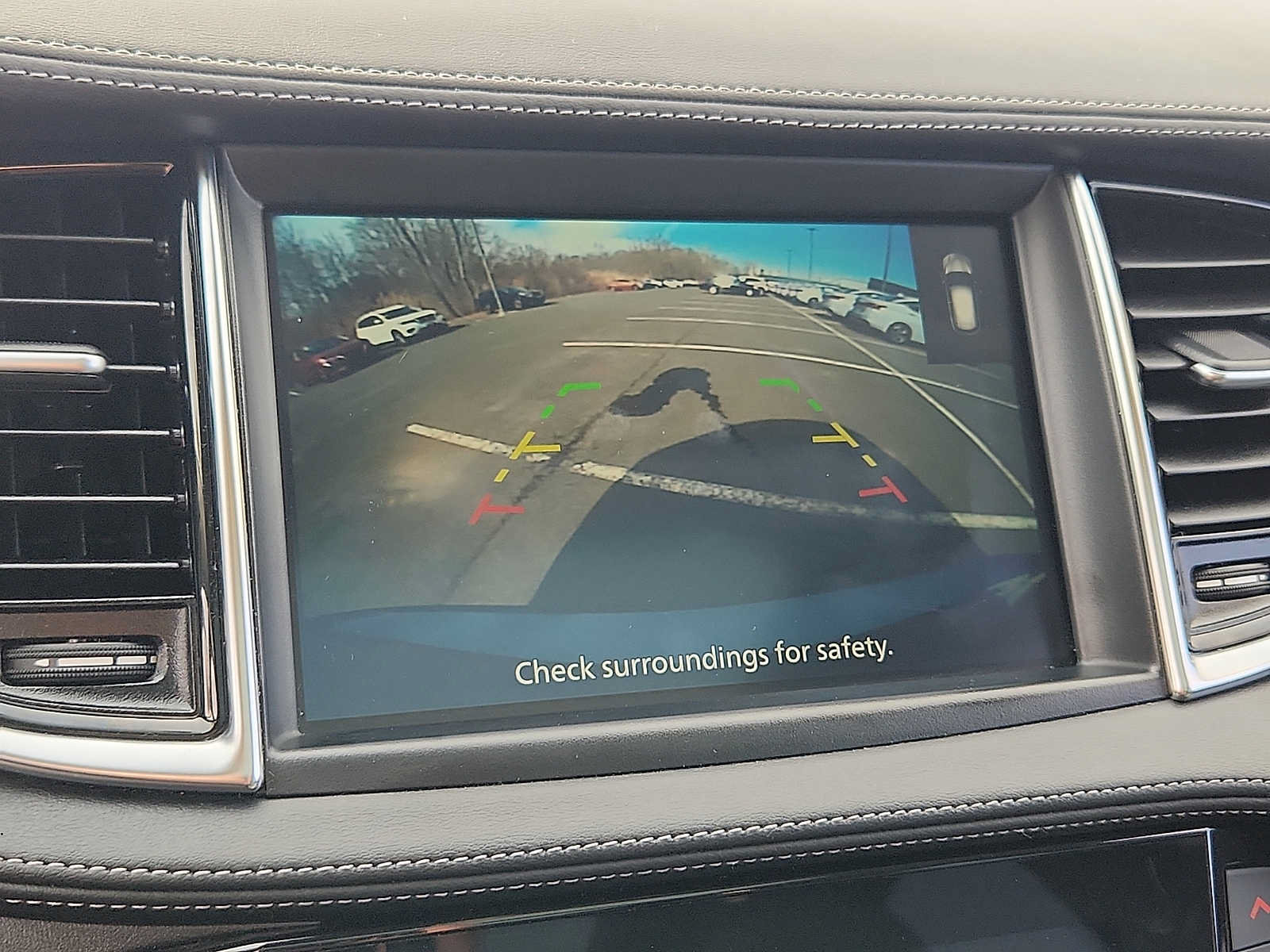 Used 2023 INFINITI QX50 Luxe AWD/4WD image 18
