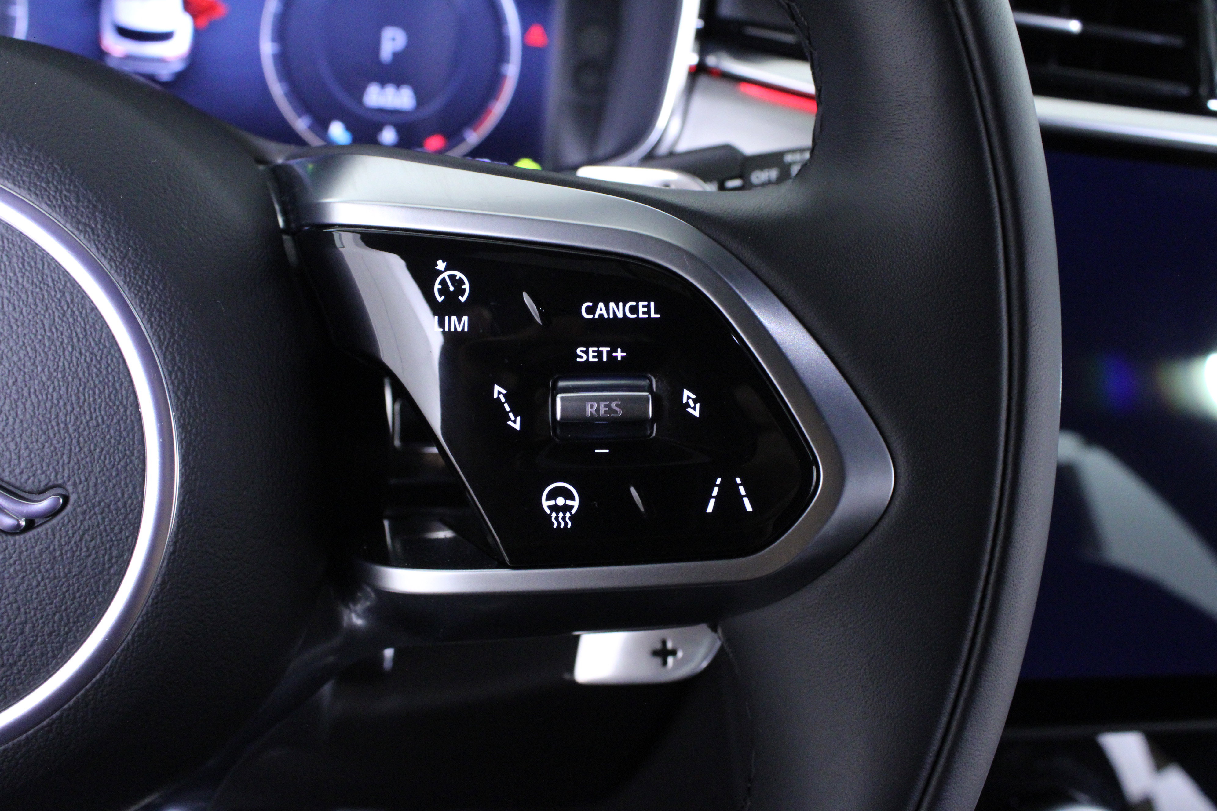 Certified 2026 Jaguar F-PACE R-Dynamic S image 22