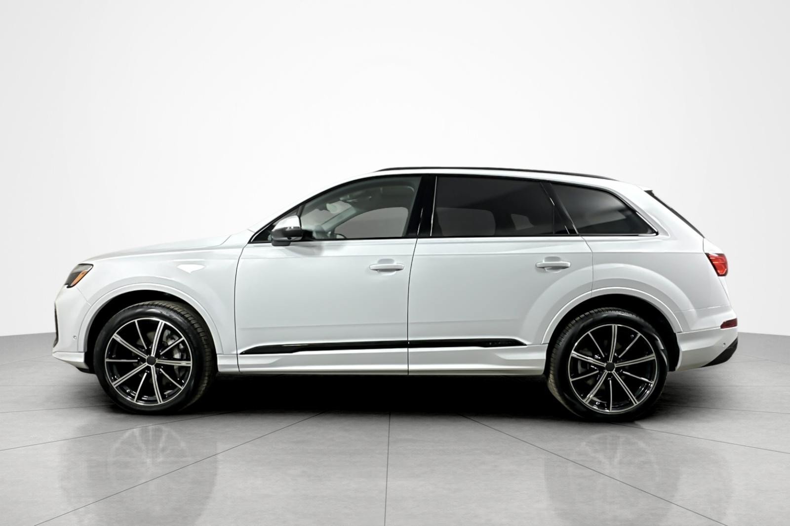 New 2026 Audi Q7 2.0T Premium Plus AWD/4WD image 3
