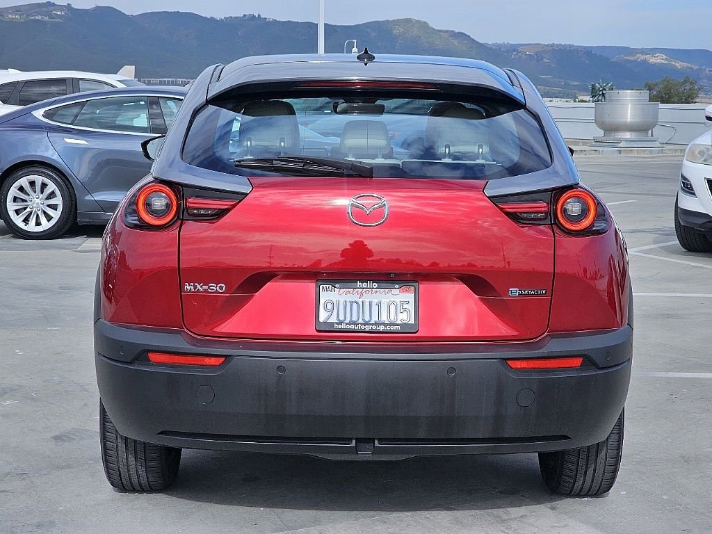 Certified 2022 MAZDA MX-30 Electric w/ Premium Plus Pkg FWD image 17