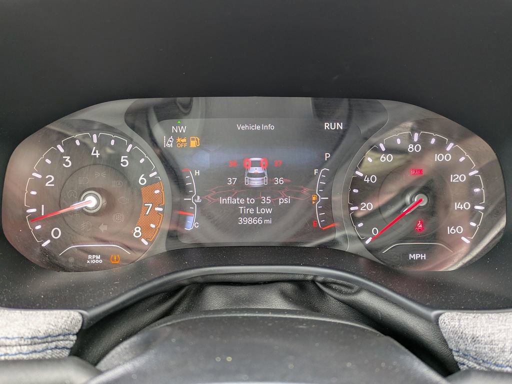 Used 2024 Jeep Compass Latitude image 26