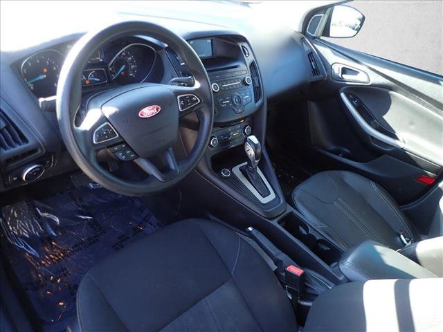 Used 2015 Ford Focus SE FWD image 9