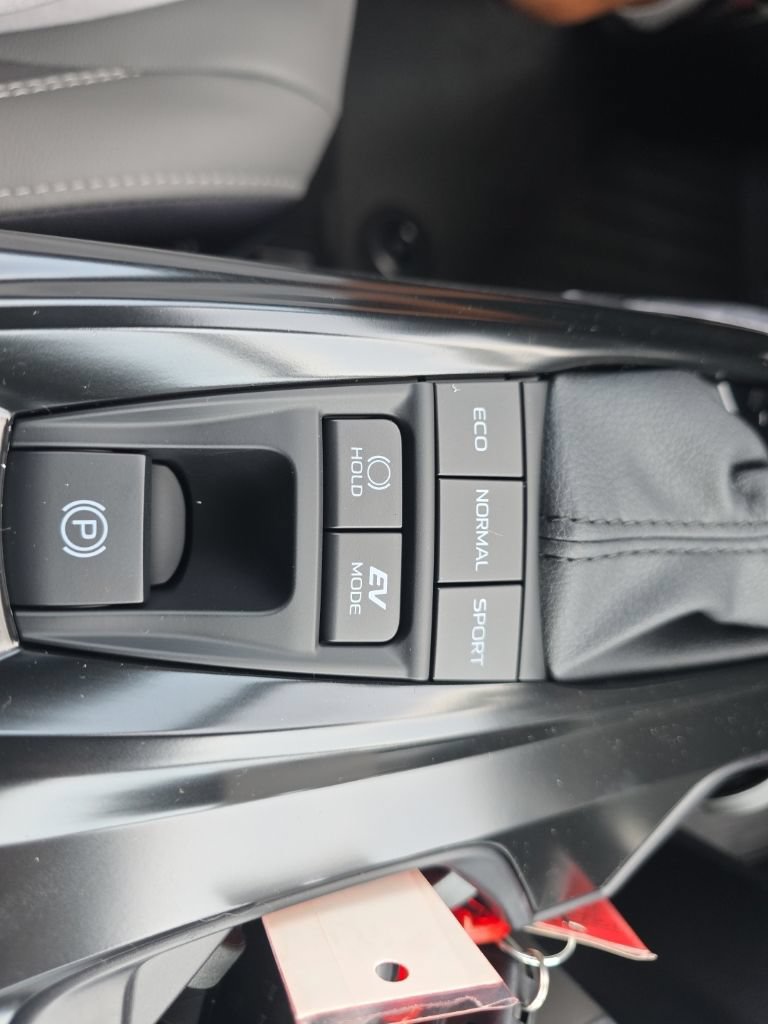 New 2026 Toyota Camry SE FWD image 21