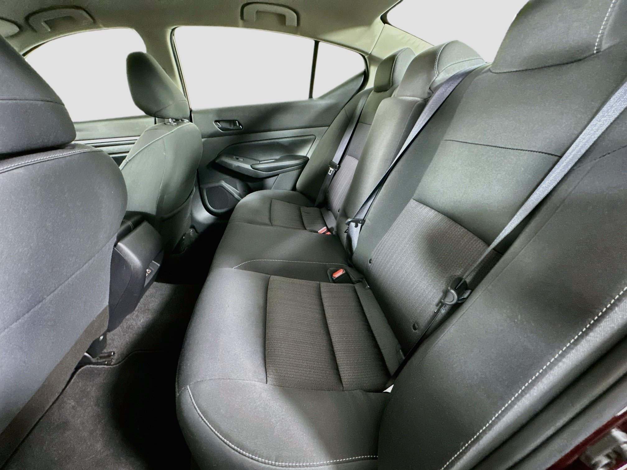 Used 2025 Nissan Altima 2.5 SV FWD image 25