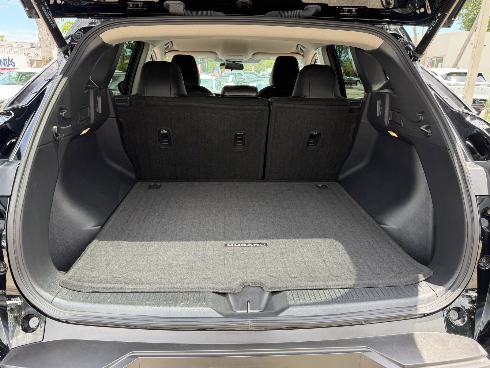Certified 2025 Nissan Murano SV FWD image 16