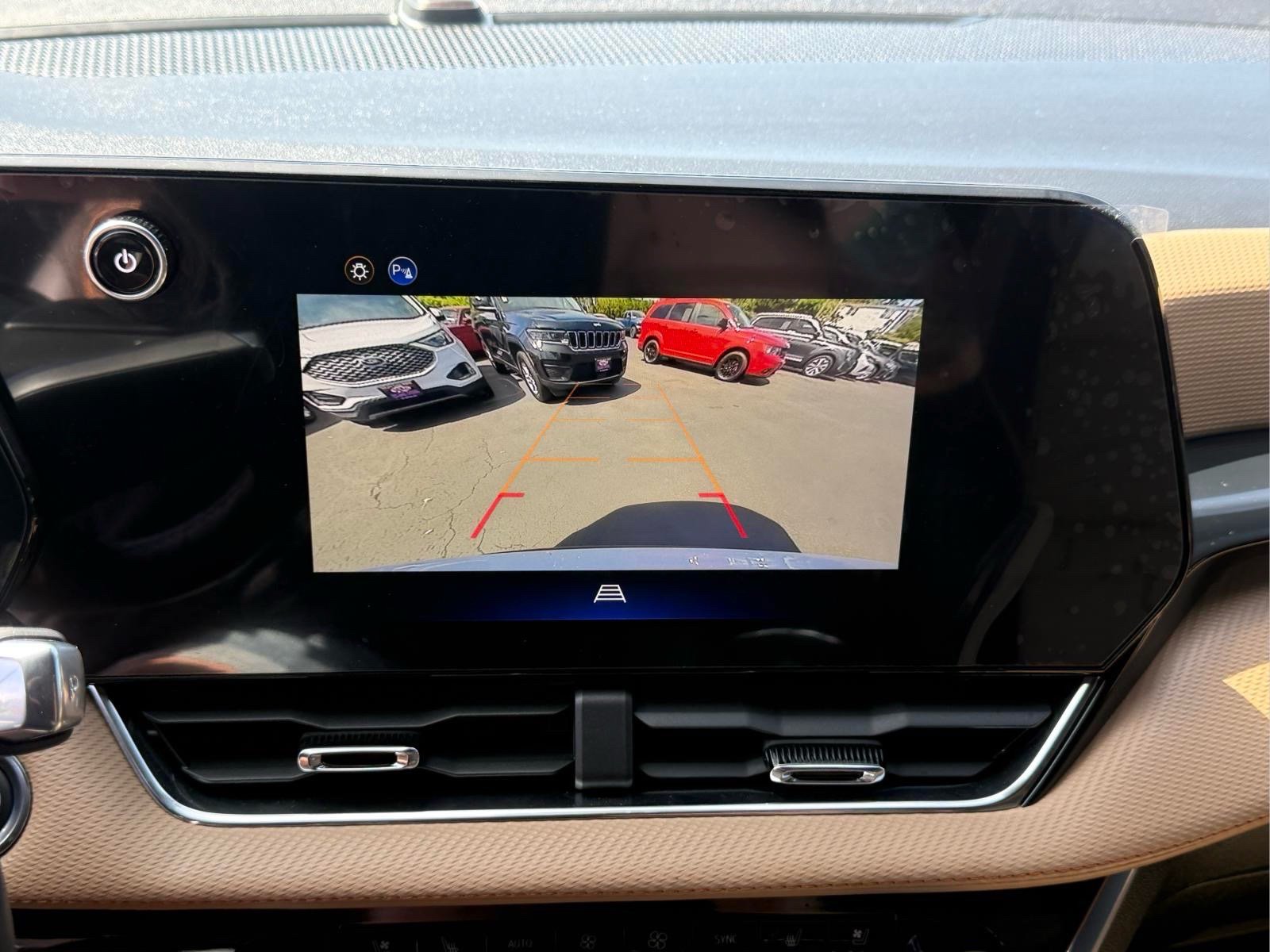 Used 2026 Chevrolet Equinox ACTIV w/ Convenience Package III AWD/4WD image 25