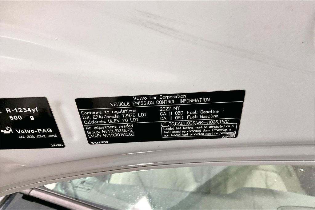 Used 2022 Volvo XC40 T5 Momentum w/ Climate Package AWD/4WD image 30