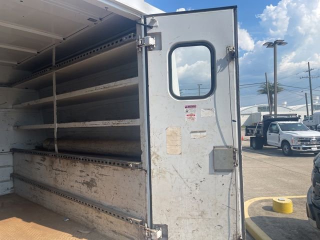 Used 2017 Ford F550 4x4 Crew Cab Super Duty image 12