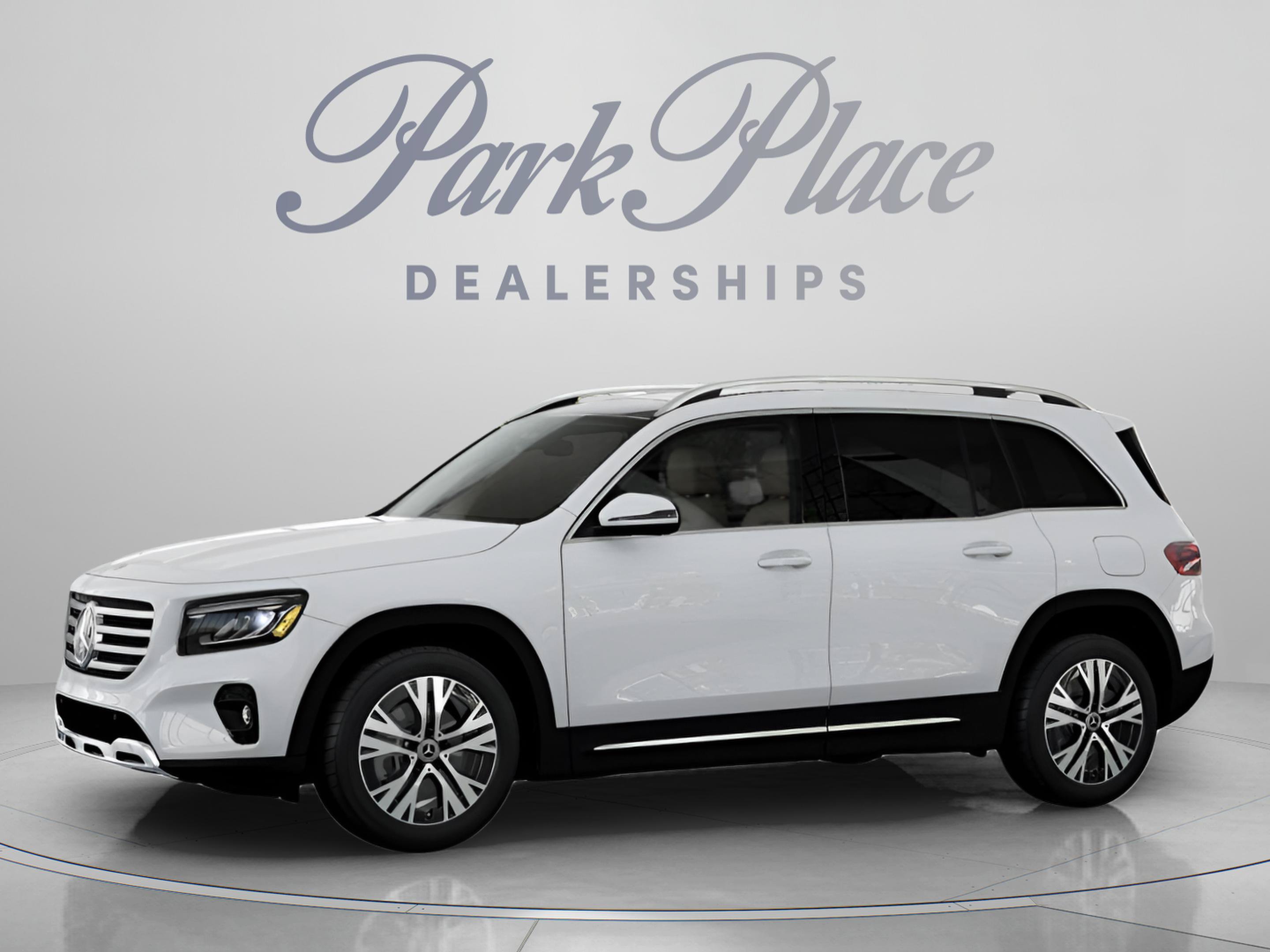 Used 2026 Mercedes-Benz GLB 250 image 3