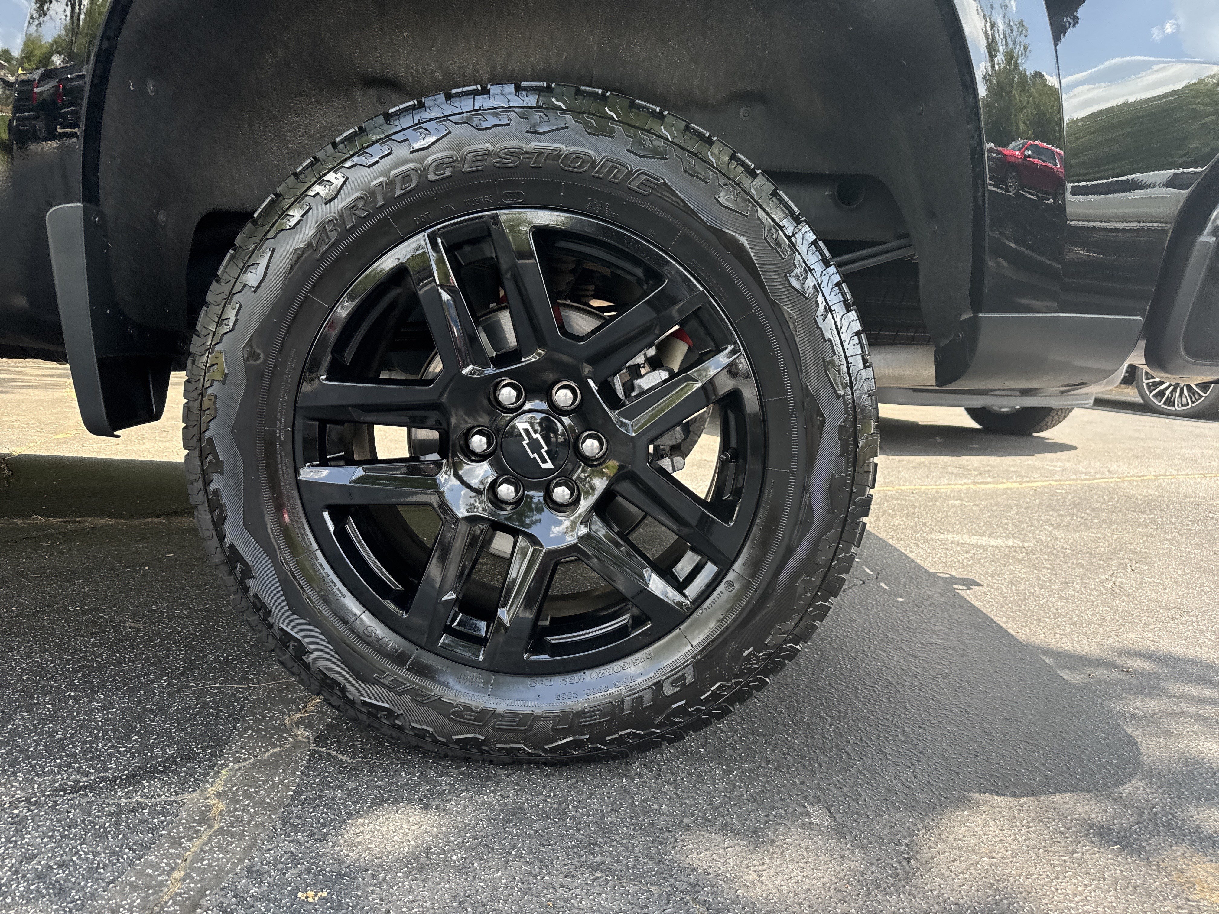 Certified 2024 Chevrolet Silverado 1500 LT Trail Boss w/ Convenience Package II AWD/4WD image 20
