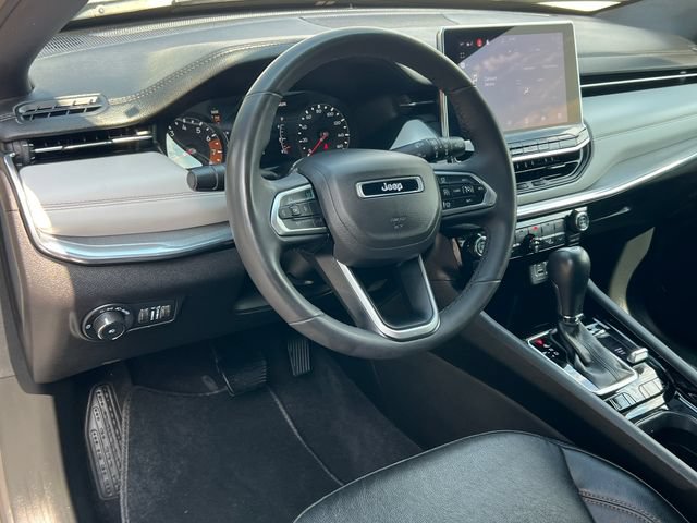 Used 2023 Jeep Compass Limited AWD/4WD image 17
