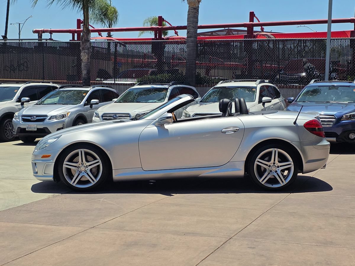 Used 2011 Mercedes-Benz SLK 350 image 6