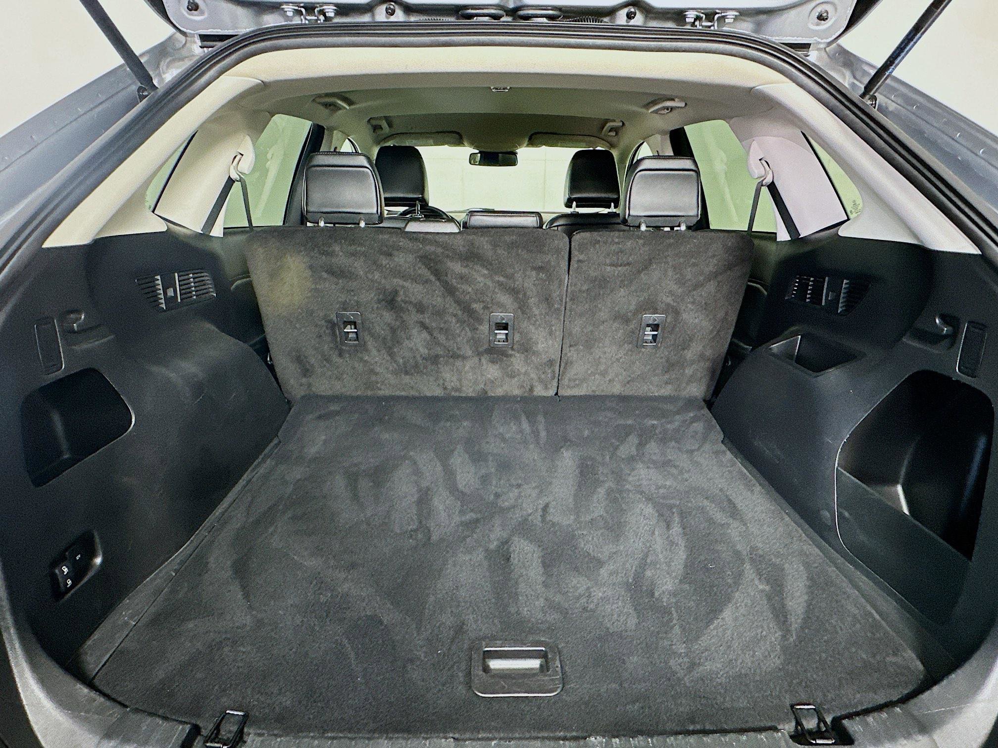 Used 2024 Ford Edge SEL image 28