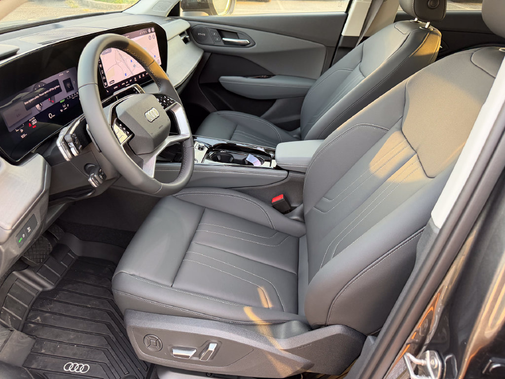 New 2026 Audi Q3 quattro 2.0T AWD/4WD image 17