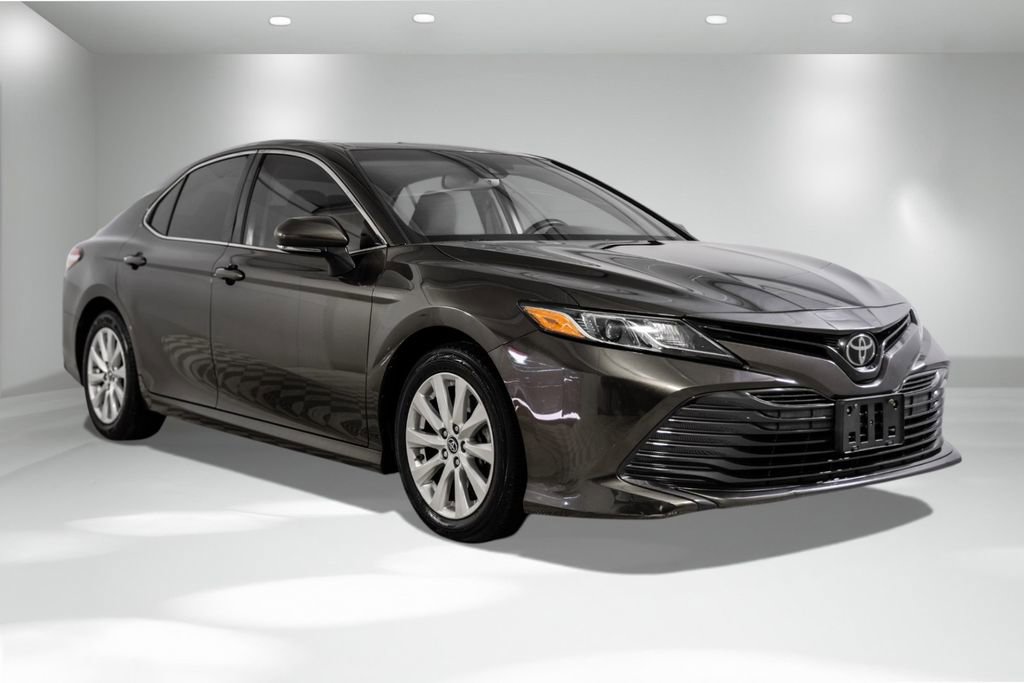 Used 2018 Toyota Camry LE w/ Audio Package image 8