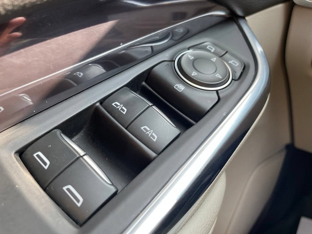 Used 2020 Cadillac XT4 Luxury AWD/4WD image 10