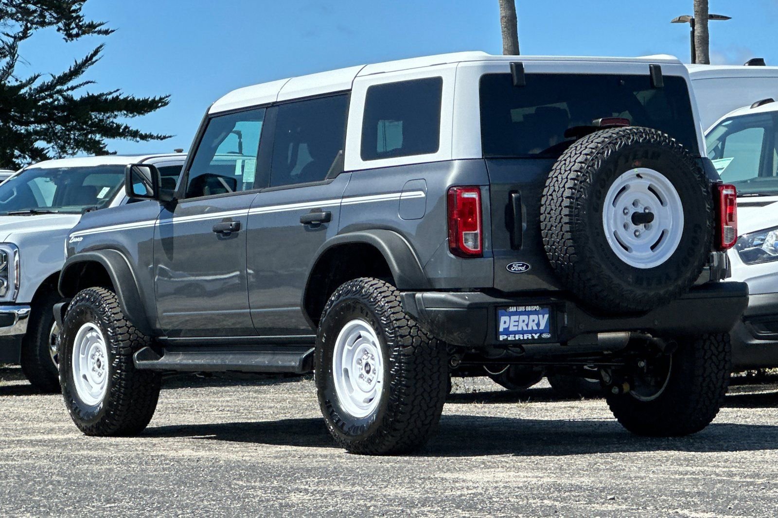 New 2026 Ford Bronco Heritage Edition image 5