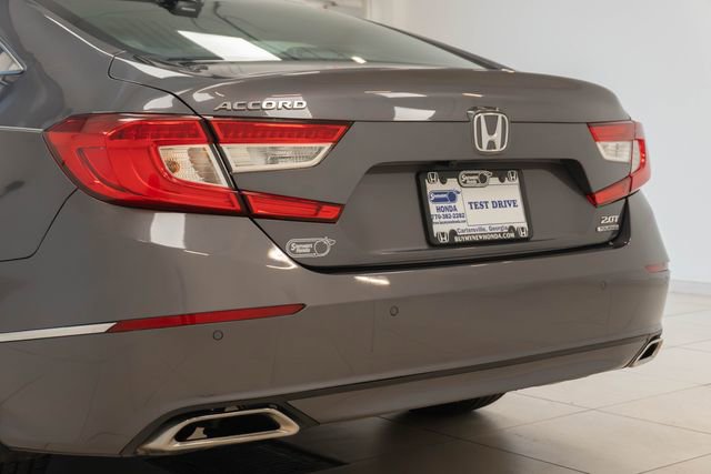 Used 2018 Honda Accord Touring image 9