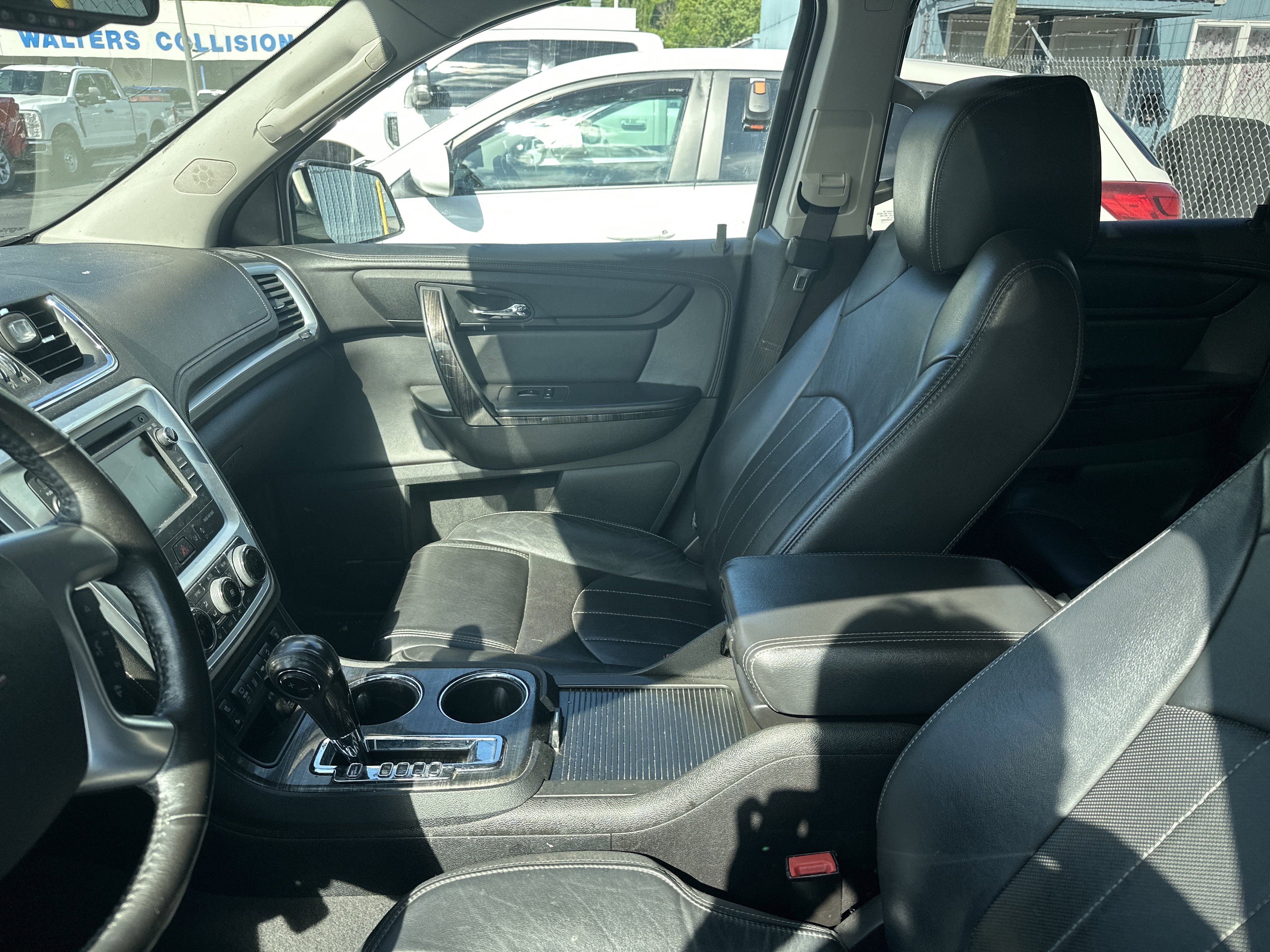 Used 2017 GMC Acadia Limited SLT AWD/4WD image 9