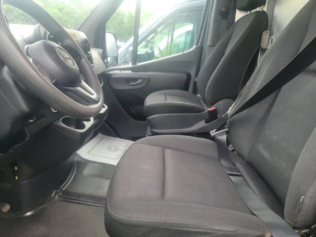 Used 2019 Mercedes-Benz Sprinter 170 image 6