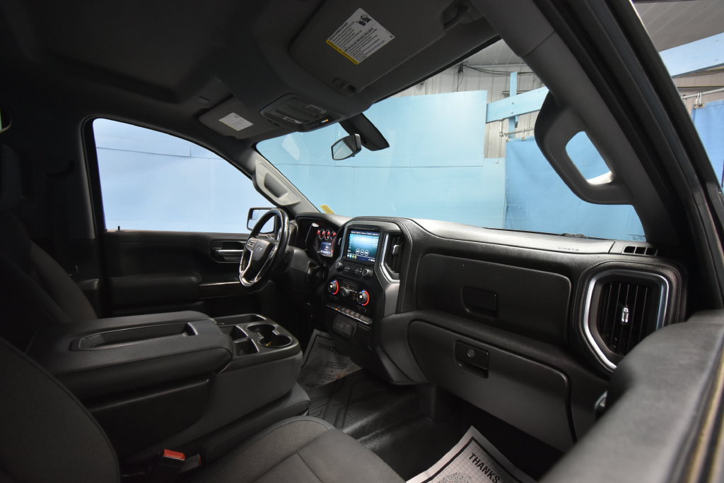 Used 2019 Chevrolet Silverado 1500 LT Trail Boss w/ Convenience Package AWD/4WD image 24