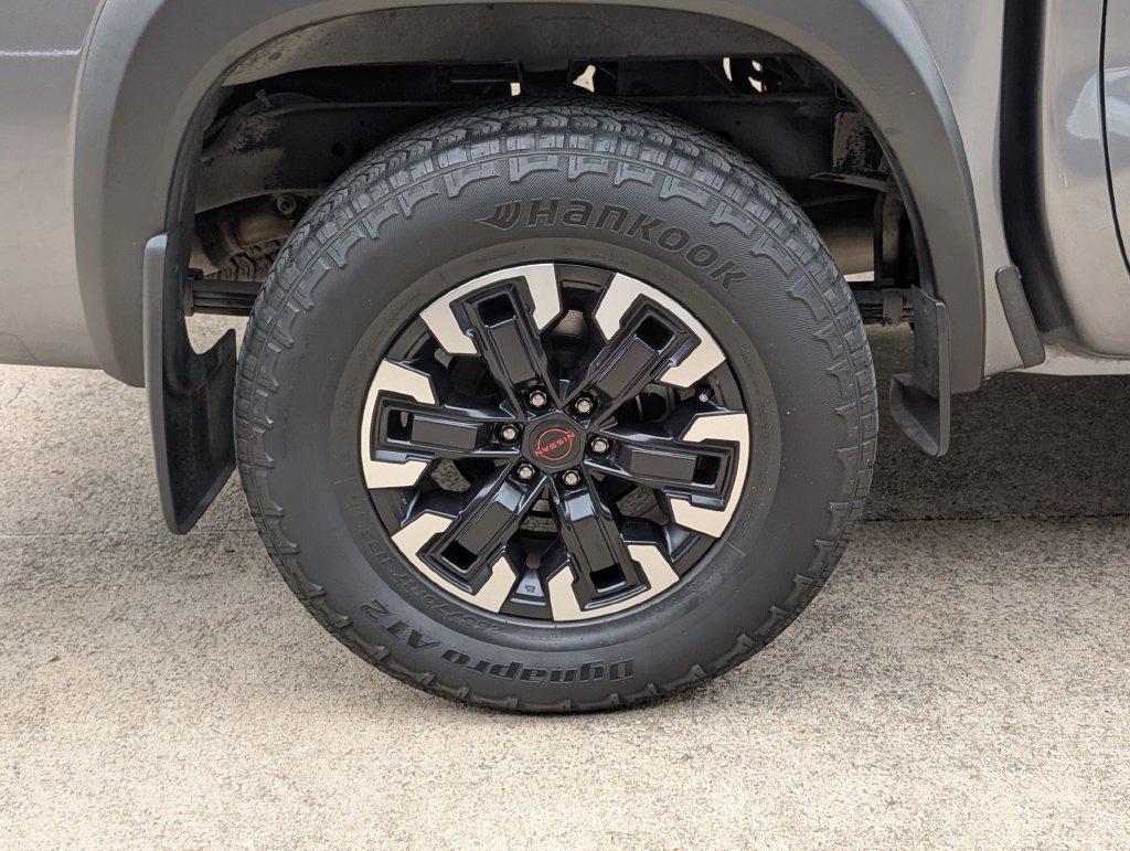 Used 2024 Nissan Frontier PRO-4X w/ Technology Package AWD/4WD image 7