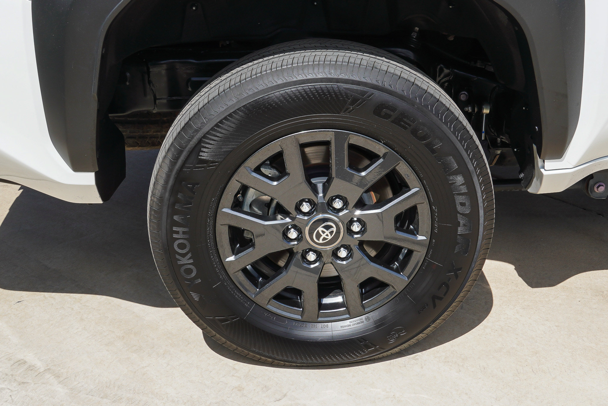 Used 2025 Toyota 4Runner SR5 AWD/4WD image 11