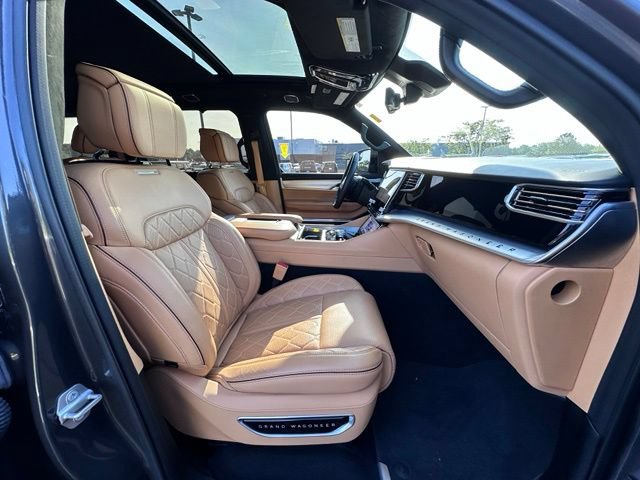 Used 2023 Jeep Grand Wagoneer L Series III AWD/4WD image 31