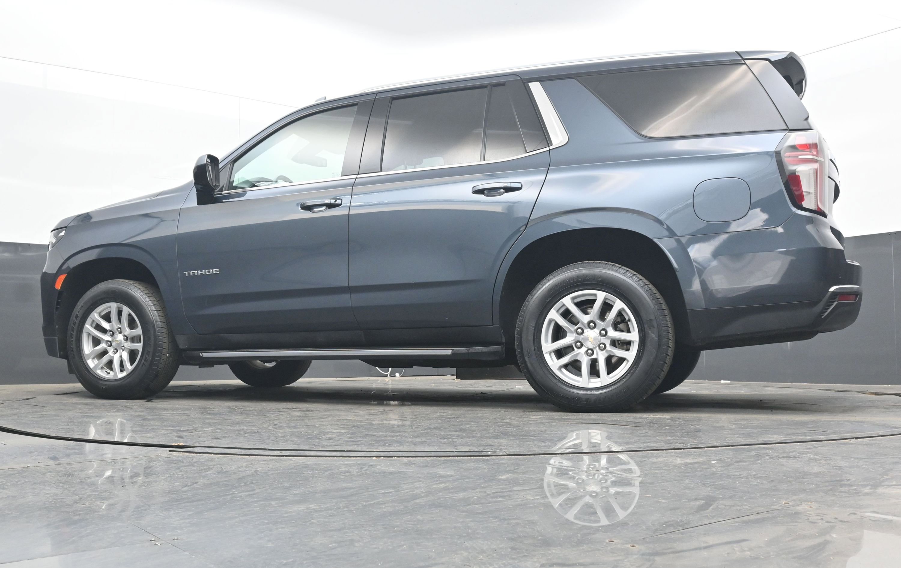 Used 2021 Chevrolet Tahoe LT image 24