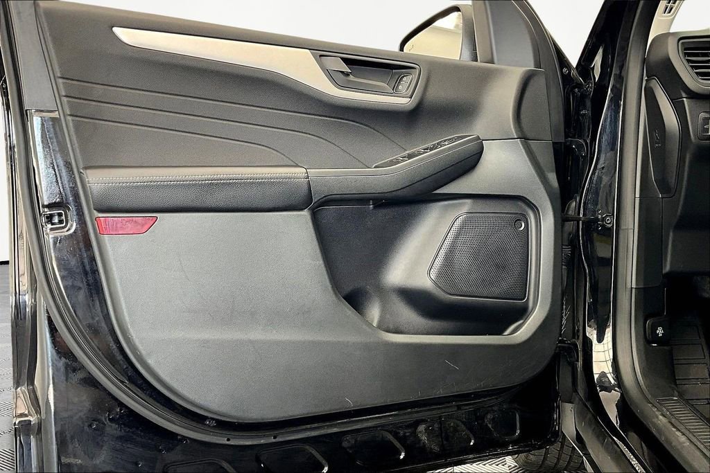 Used 2022 Ford Escape SE w/ Convenience Package image 23